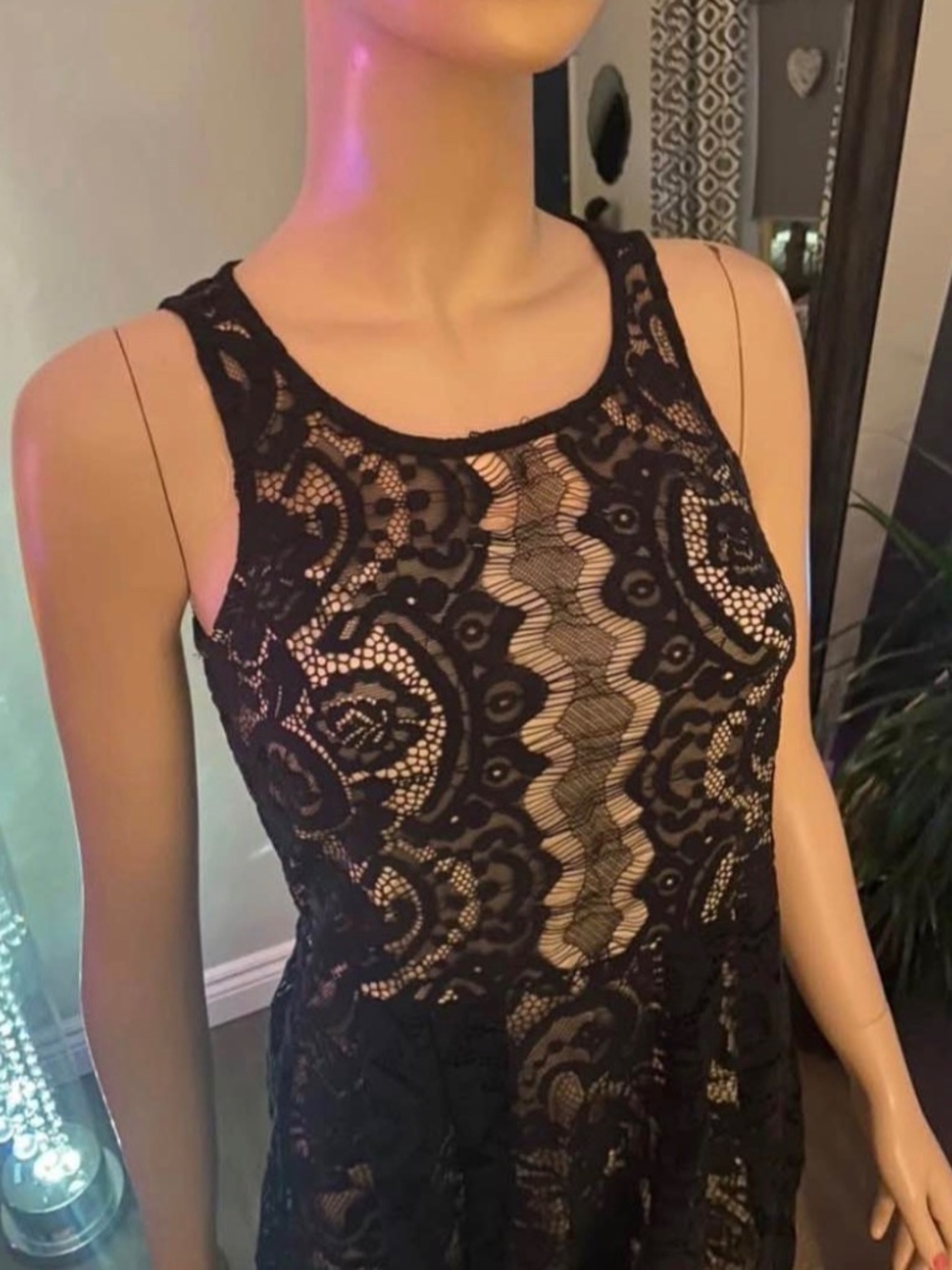 NWT: Ricki’s Sleeveless Nude with Black Lace Overlay A-Line  Dress - Size 2 - Picture 5 of 12